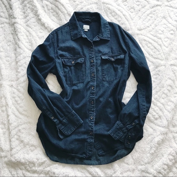 a new day Tops - 5/$25 ⬇️ $16 a new day • Cotton chambray button up